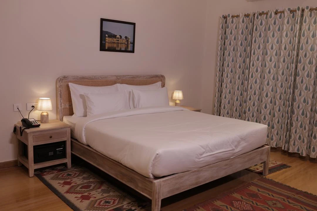 Heritage suite with carved woodwork